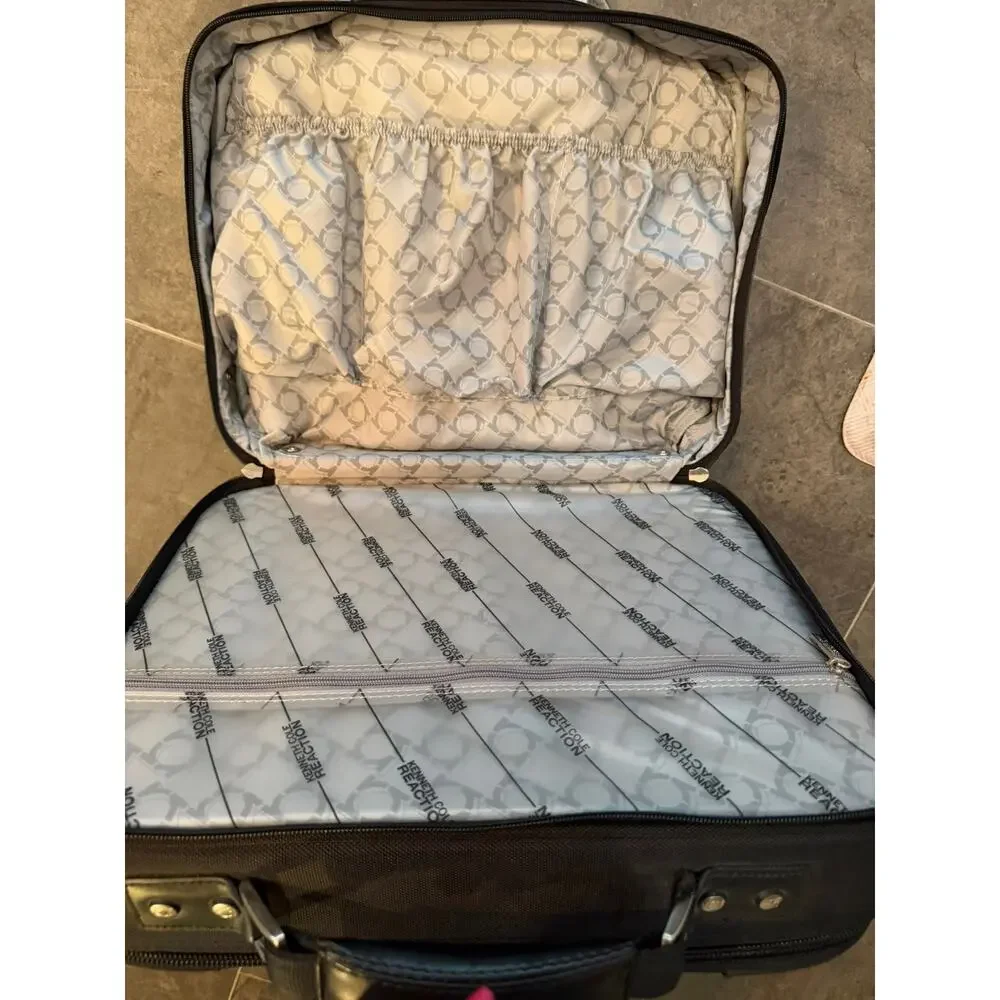 Kenneth Cole Reaction Business Carry-on Travel Computer Bag Wheels Retractable